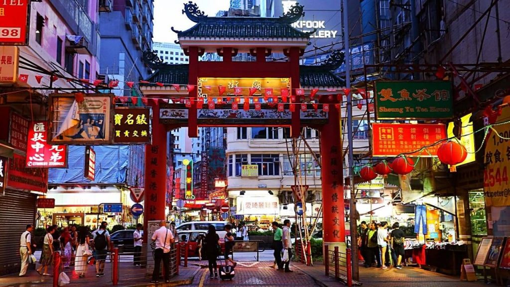 Night Market на Темпл-стрит Night Market на Темпл-стрит