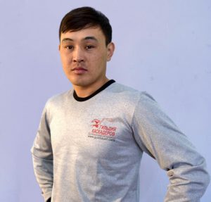 Имя Бакытбек по китайски 巴卡特別克 транслитом Bā kǎ tèbié kè