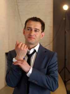 Имя Константин по китайски 孔斯坦京 транслитом Kǒng Sī Tǎn Jīng