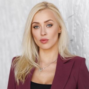 Имя Лия по китайски 利婭 транслитом Lì yà