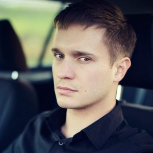 Имя Назар по китайски 納扎爾 транслитом Nà zà ěr